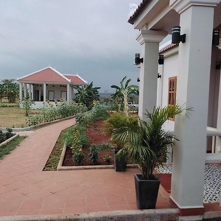 Koh Ker Hotel And Restaurant Phumi Moreal Exteriér fotografie